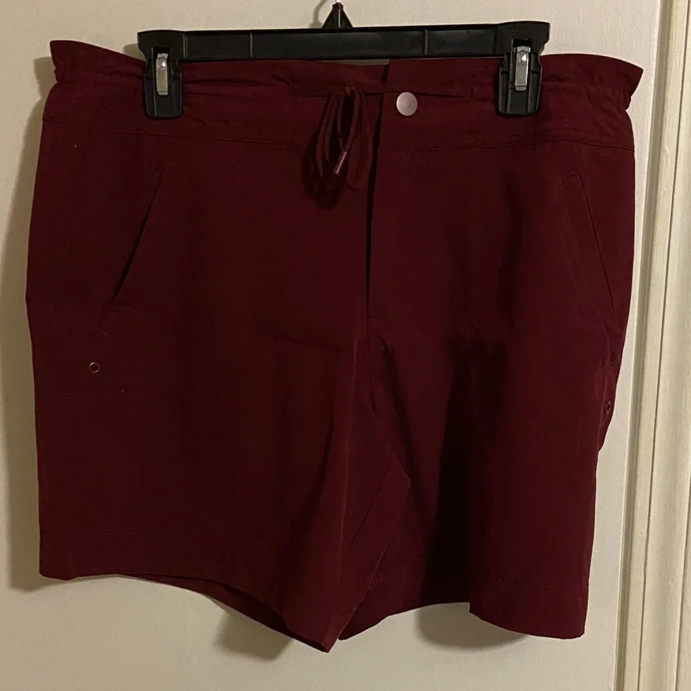 EUC Athletic Works Women's Dark Red Athletic Shorts - Picture 1 of 3